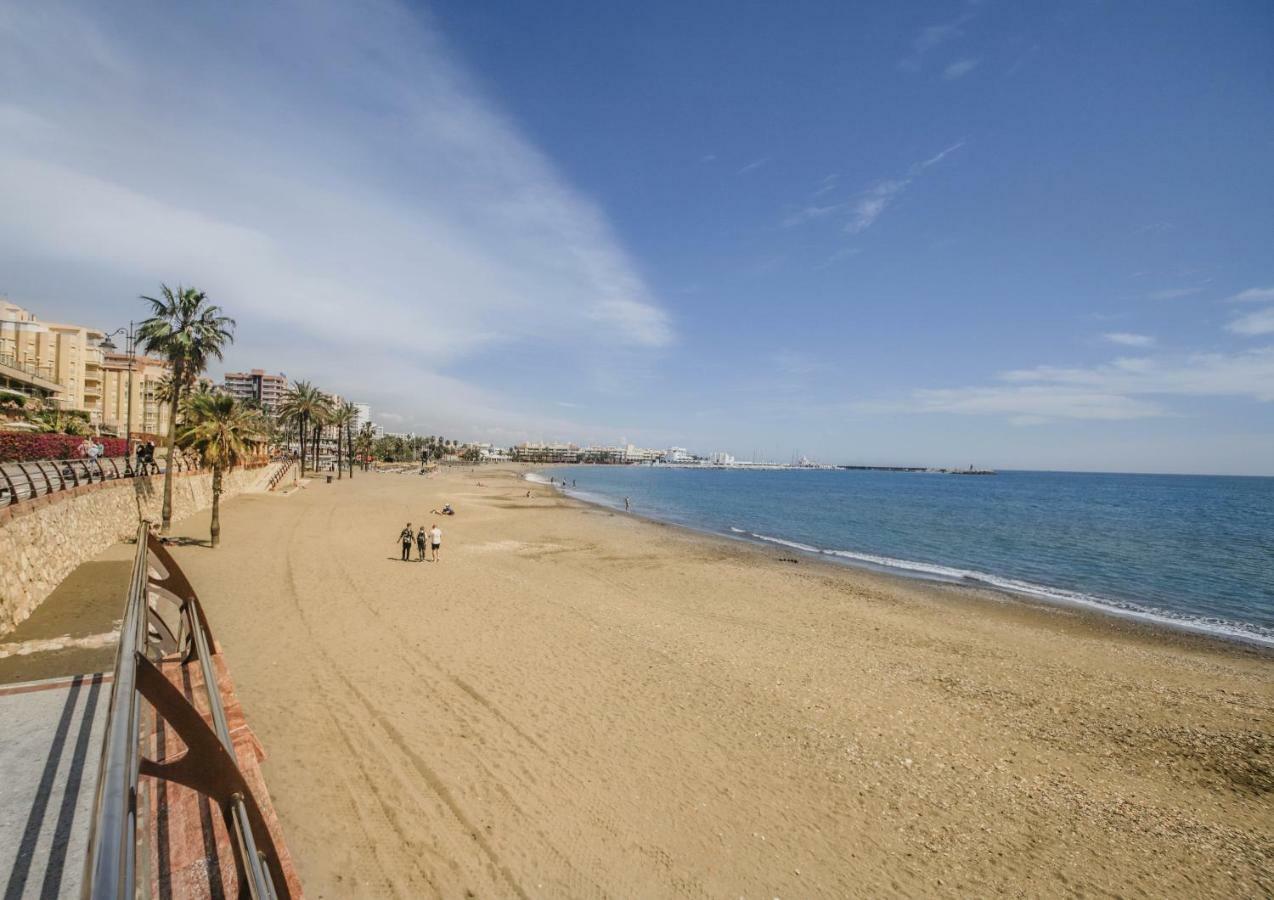 Fantanstico Apartamento Sobre El Mar เบนัลมาเดนา ภายนอก รูปภาพ