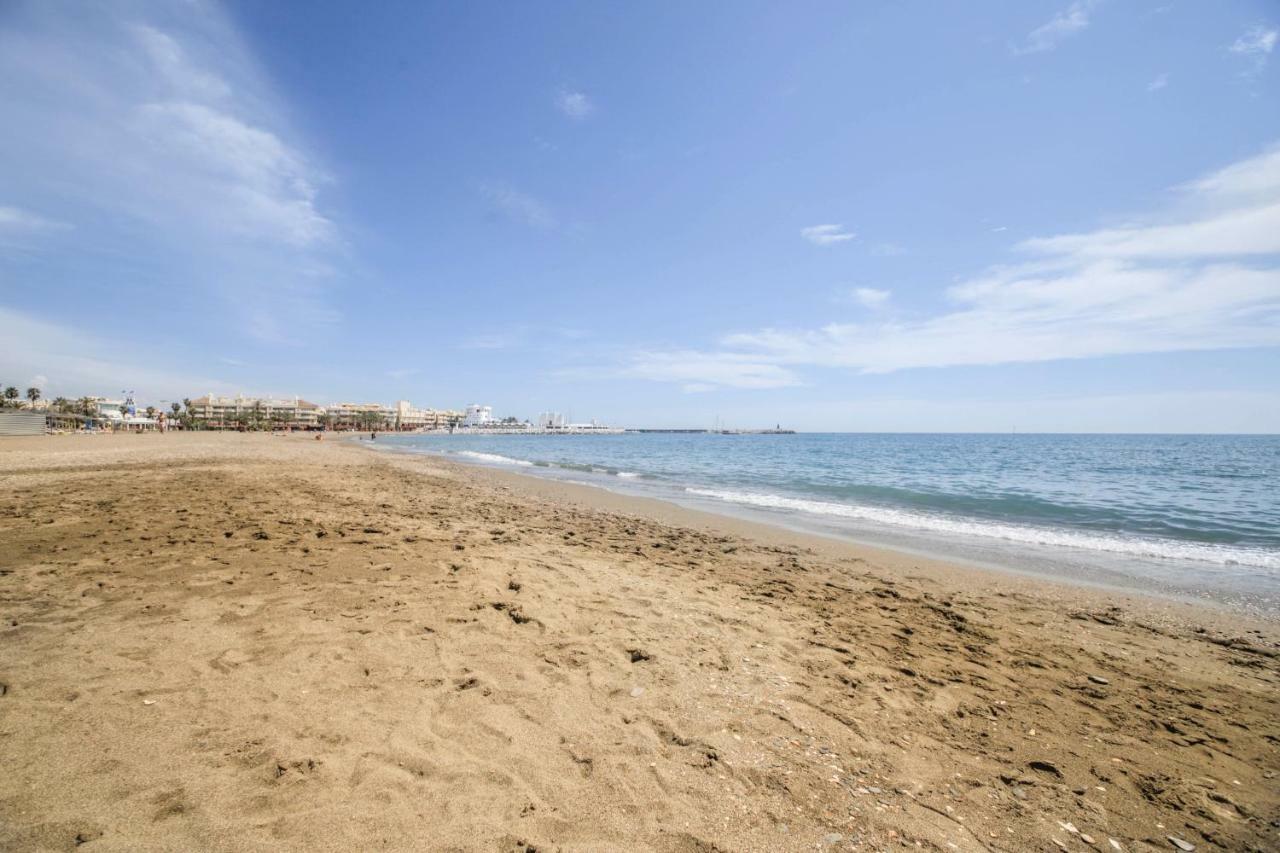 Fantanstico Apartamento Sobre El Mar เบนัลมาเดนา ภายนอก รูปภาพ