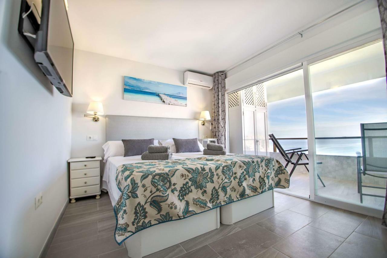 Fantanstico Apartamento Sobre El Mar เบนัลมาเดนา ภายนอก รูปภาพ
