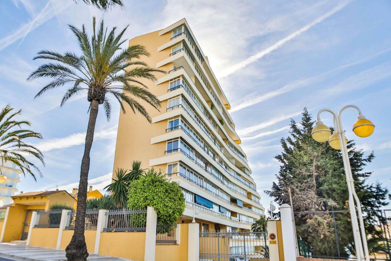 Fantanstico Apartamento Sobre El Mar เบนัลมาเดนา ภายนอก รูปภาพ